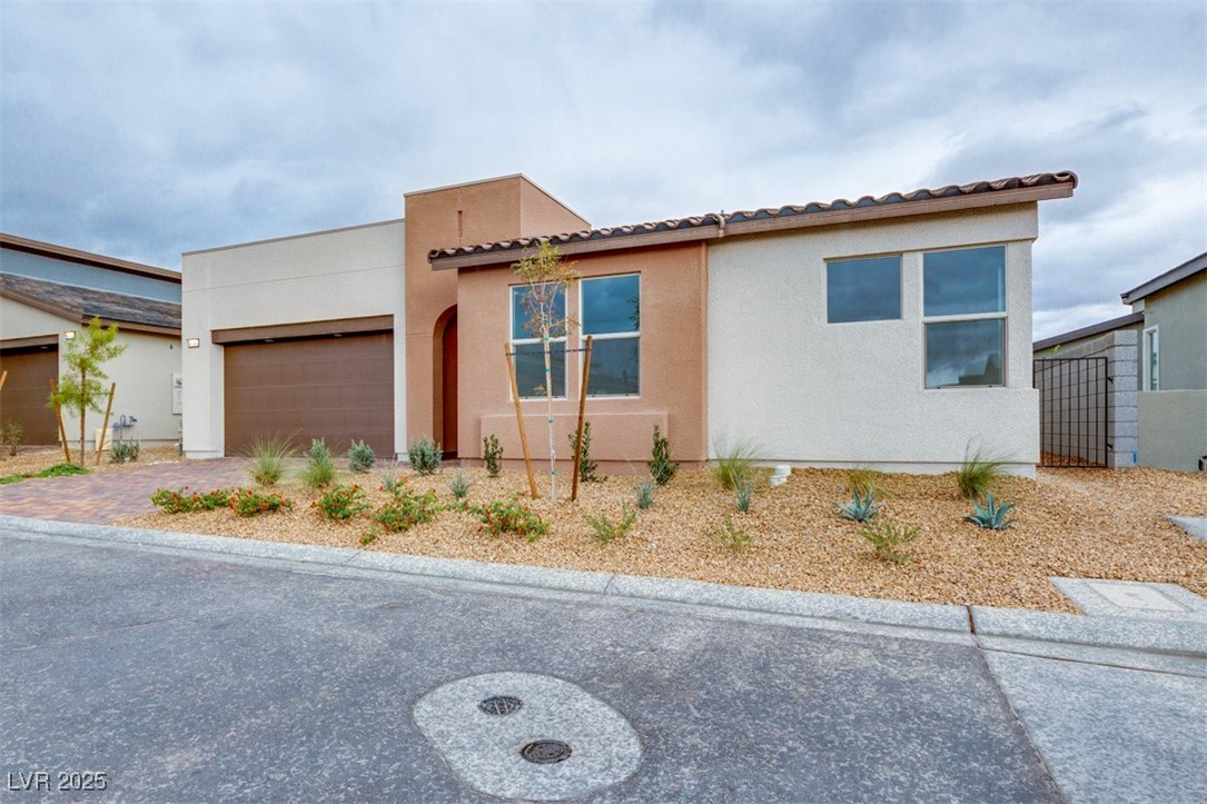10381 Hanging Lake Street Las Vegas NV 89166