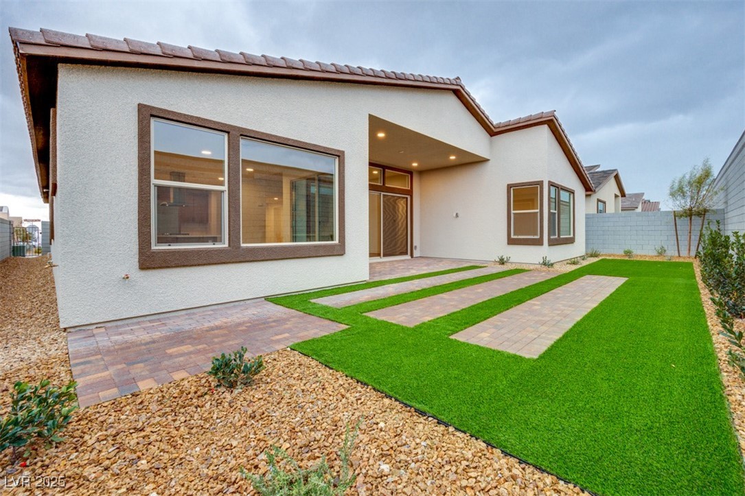10381 Hanging Lake Street Las Vegas NV 89166