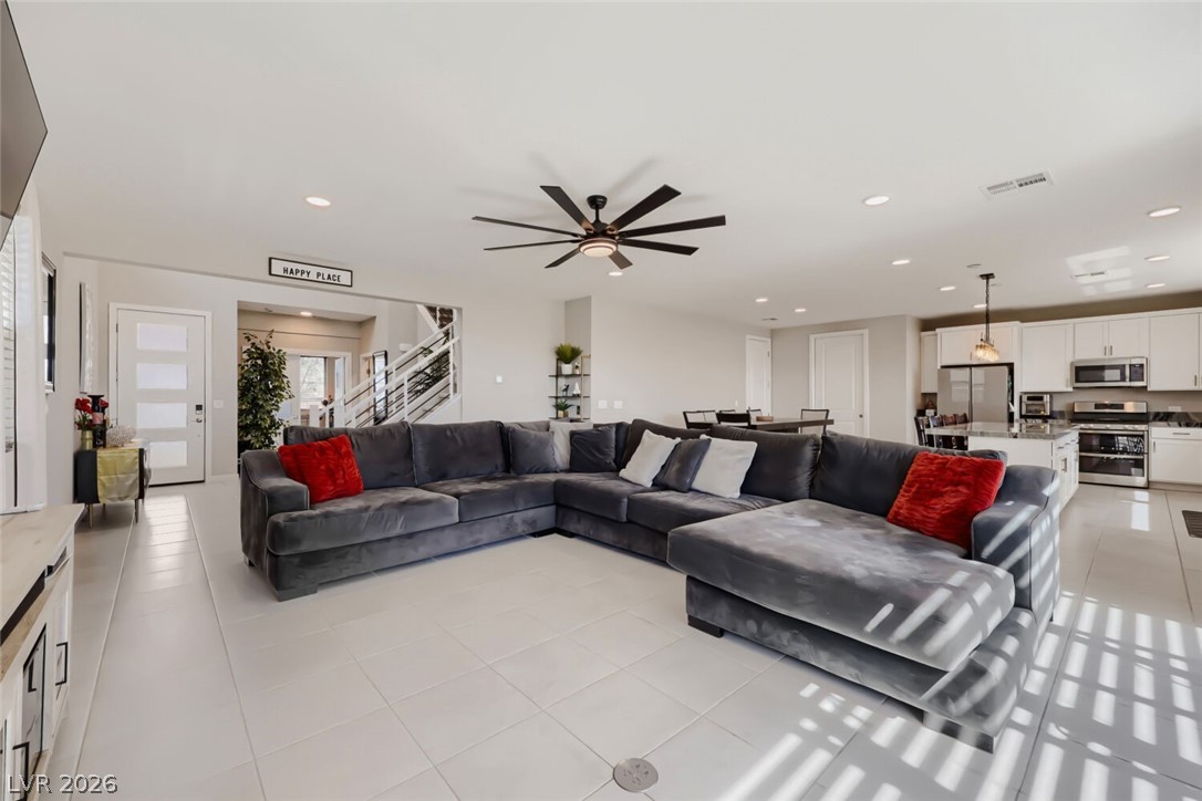 6840 Pacific Robin Street North Las Vegas NV 89084
