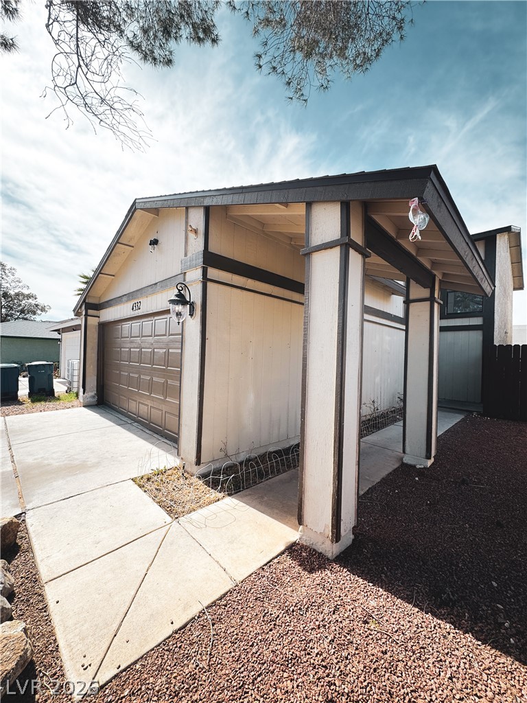 4332 Fox Point Drive Las Vegas NV 89108