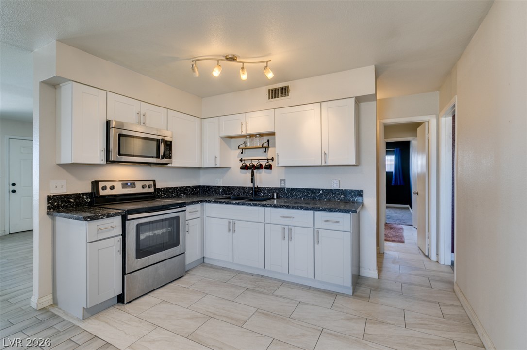 2737 Englestad Street North Las Vegas NV 89030