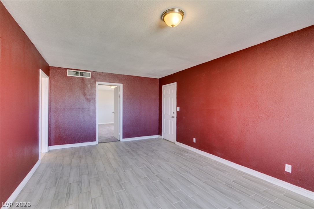 2737 Englestad Street North Las Vegas NV 89030