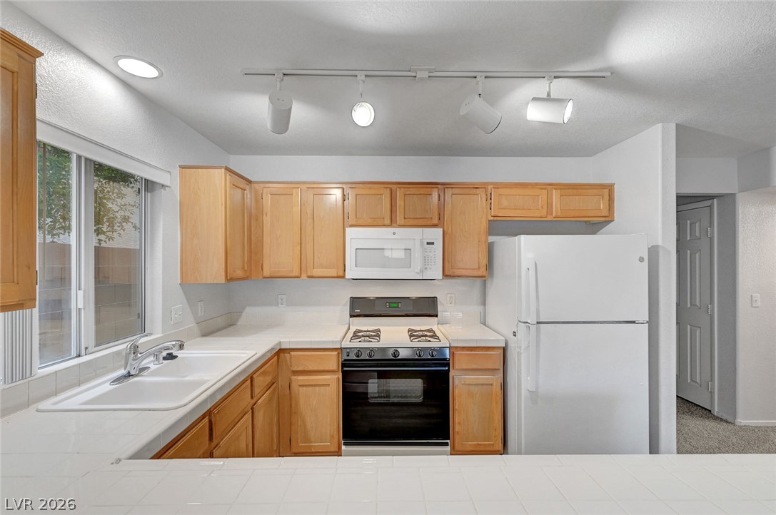 9821 Peseo Cresta Avenue Las Vegas NV 89117