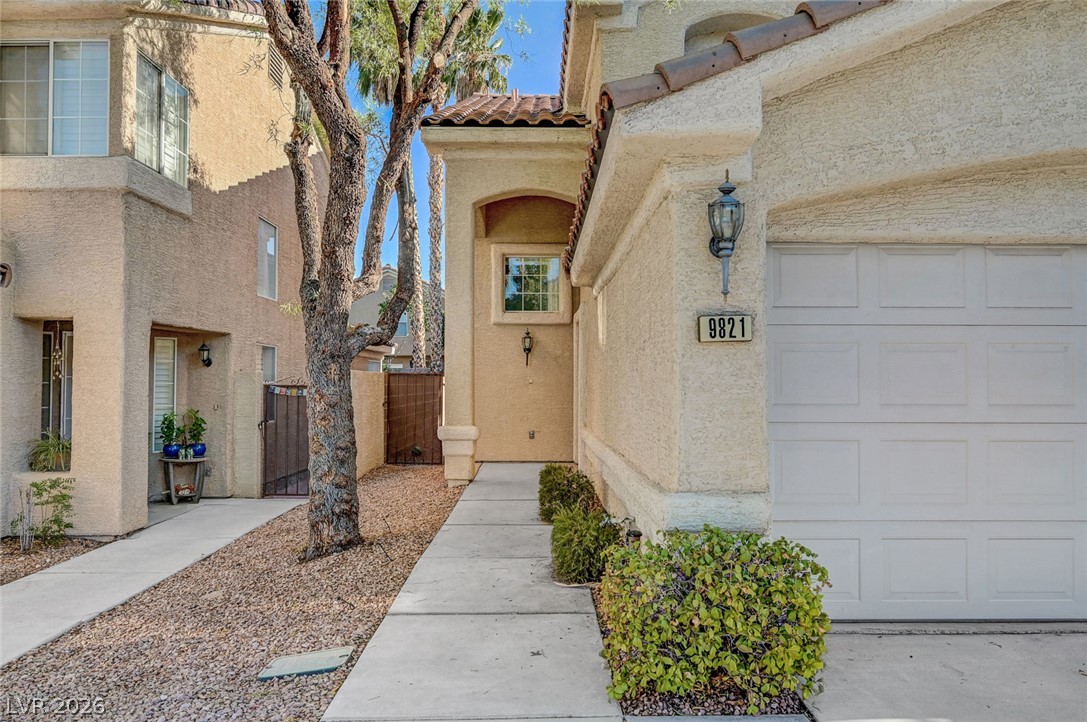 9821 Peseo Cresta Avenue Las Vegas NV 89117