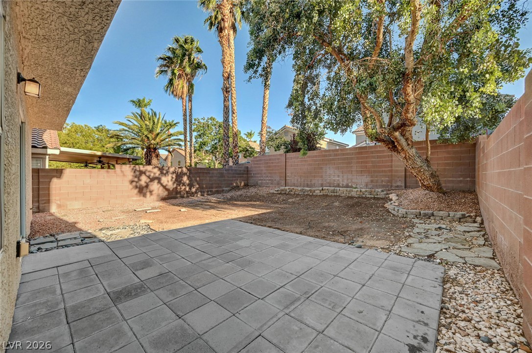9821 Peseo Cresta Avenue Las Vegas NV 89117