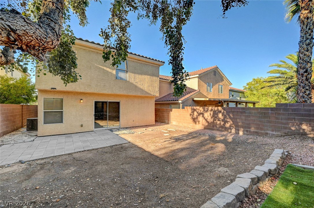 9821 Peseo Cresta Avenue Las Vegas NV 89117