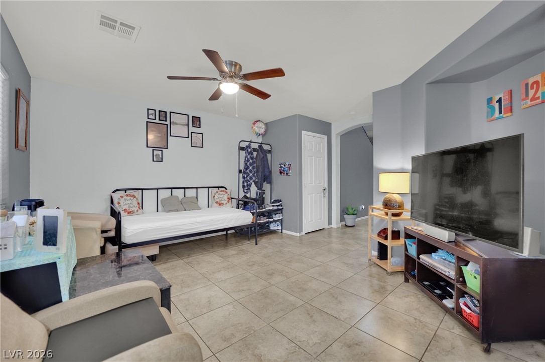 9177 Hilverson Avenue Las Vegas NV 89148