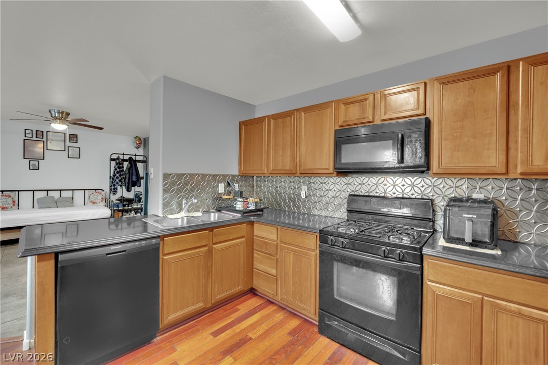 9177 Hilverson Avenue Las Vegas NV 89148