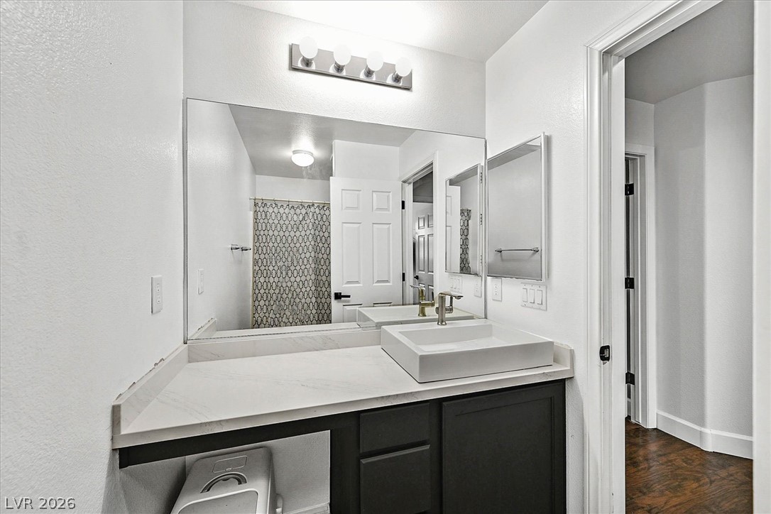 10140 Iron Wood Peak Avenue Las Vegas NV 89166