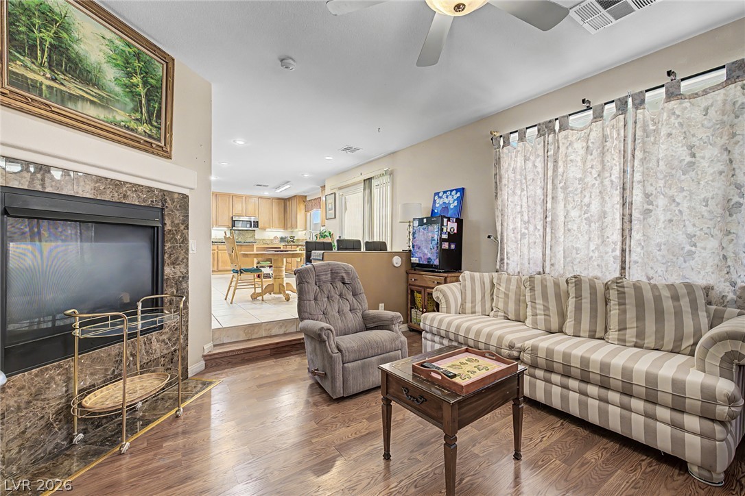 425 Emerald Heights Street Las Vegas NV 89144