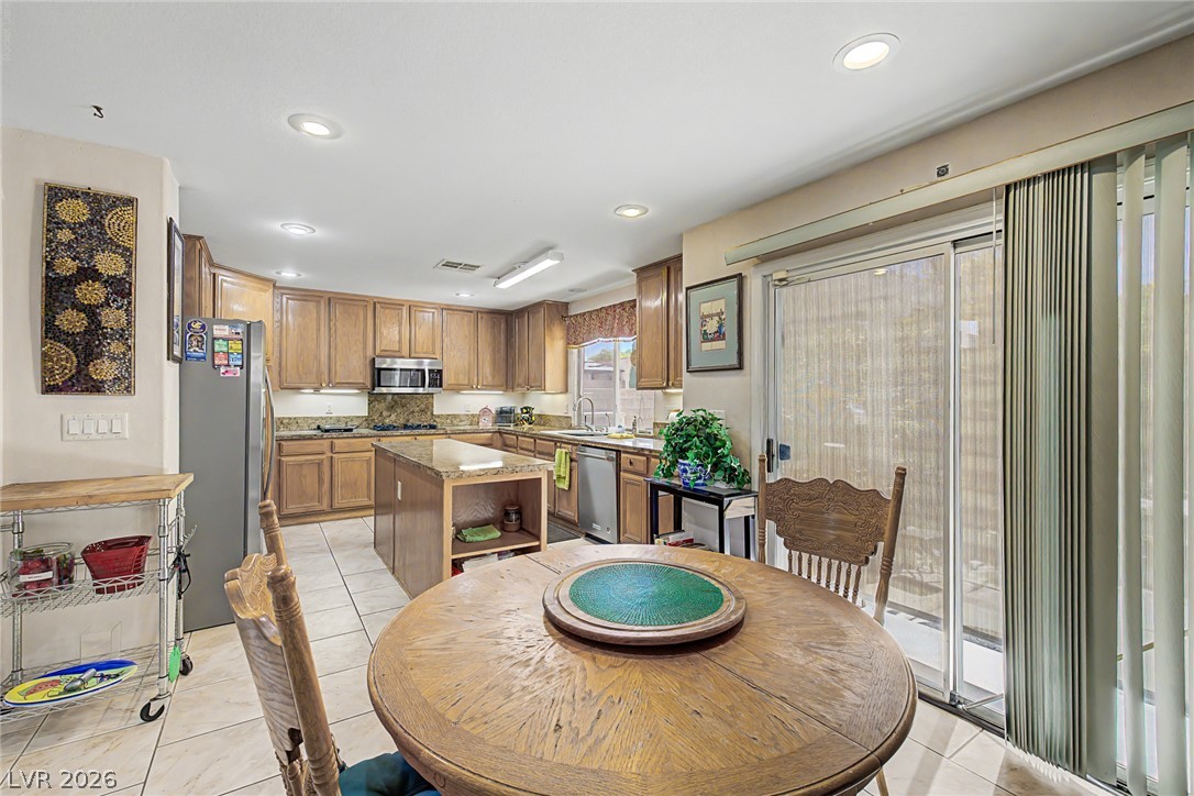 425 Emerald Heights Street Las Vegas NV 89144