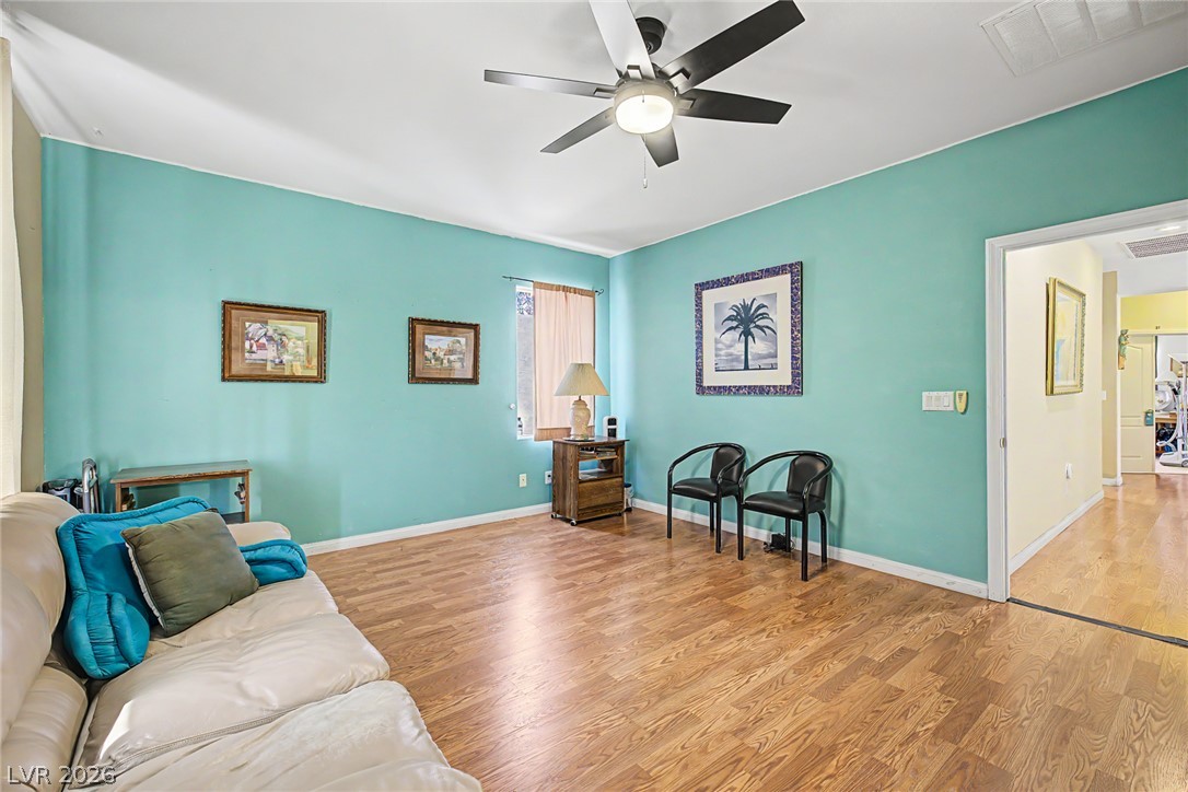 425 Emerald Heights Street Las Vegas NV 89144
