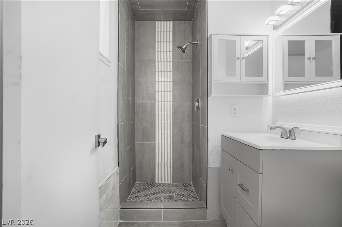 213 Shadow Lane Las Vegas NV 89106