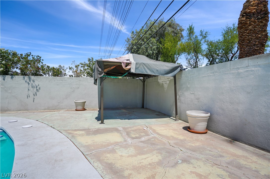 213 Shadow Lane Las Vegas NV 89106
