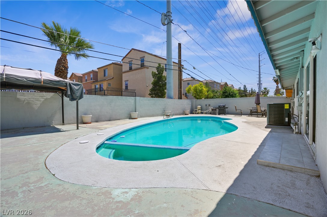 213 Shadow Lane Las Vegas NV 89106