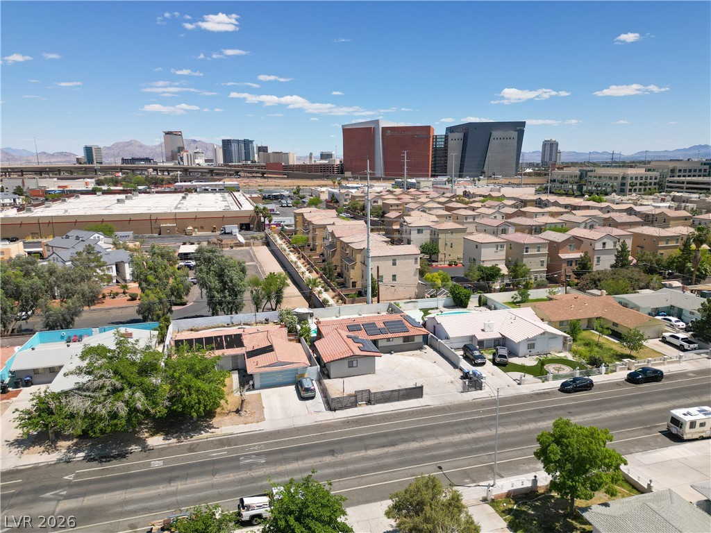 213 Shadow Lane Las Vegas NV 89106