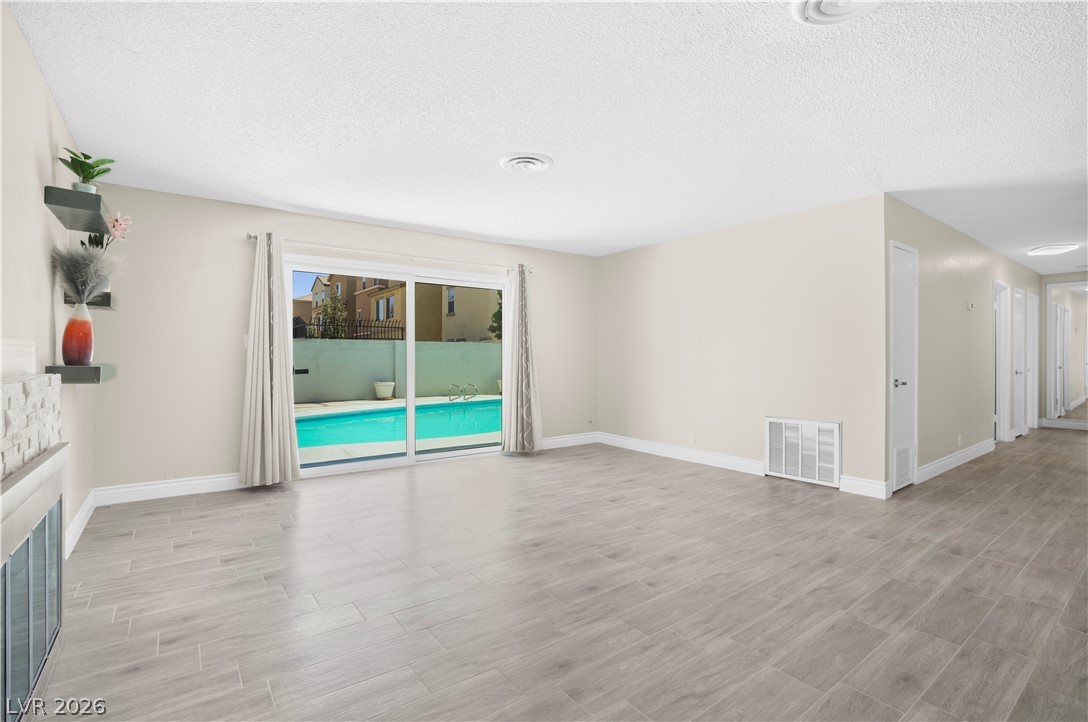 213 Shadow Lane Las Vegas NV 89106