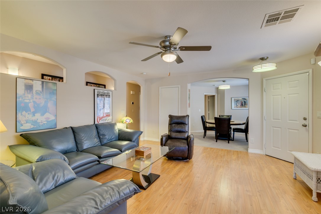 1094 Ashwood Bay Avenue Las Vegas NV 89183