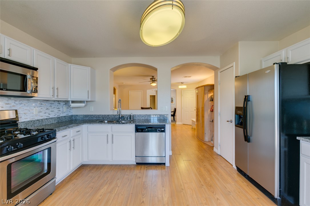 1094 Ashwood Bay Avenue Las Vegas NV 89183