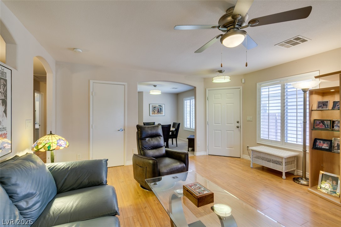 1094 Ashwood Bay Avenue Las Vegas NV 89183