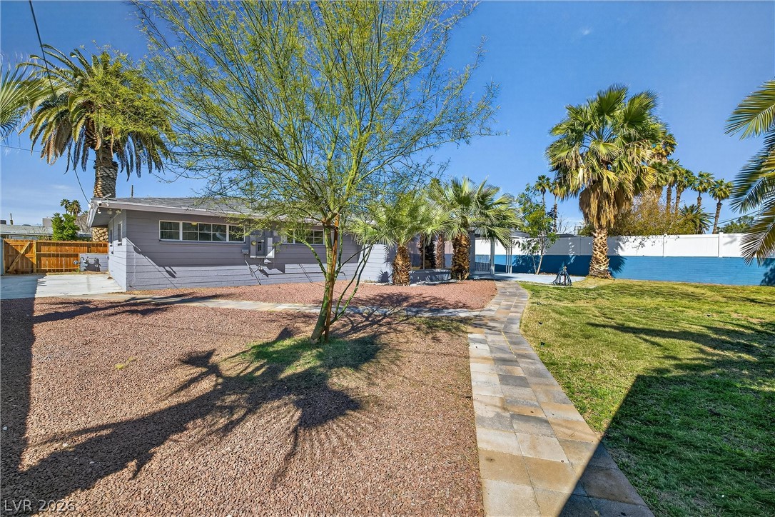 1605 5th Place Las Vegas NV 89104