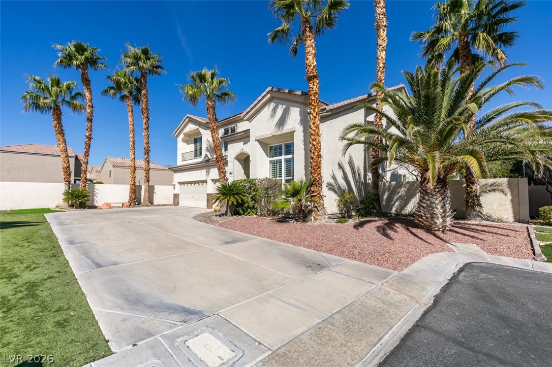 10 Gulf Pines Avenue Las Vegas NV 89148