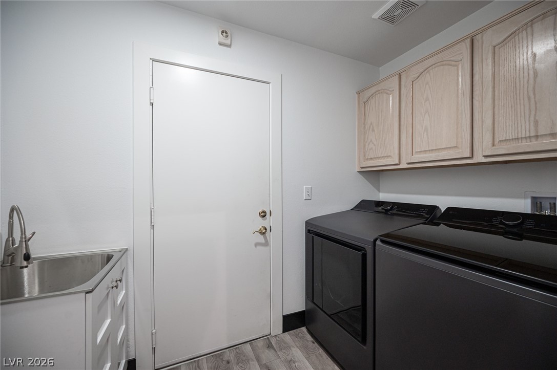 8020 Divernon Avenue Las Vegas NV 89149