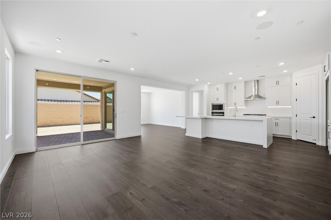 10899 Delparke Valley Avenue Las Vegas NV 89166