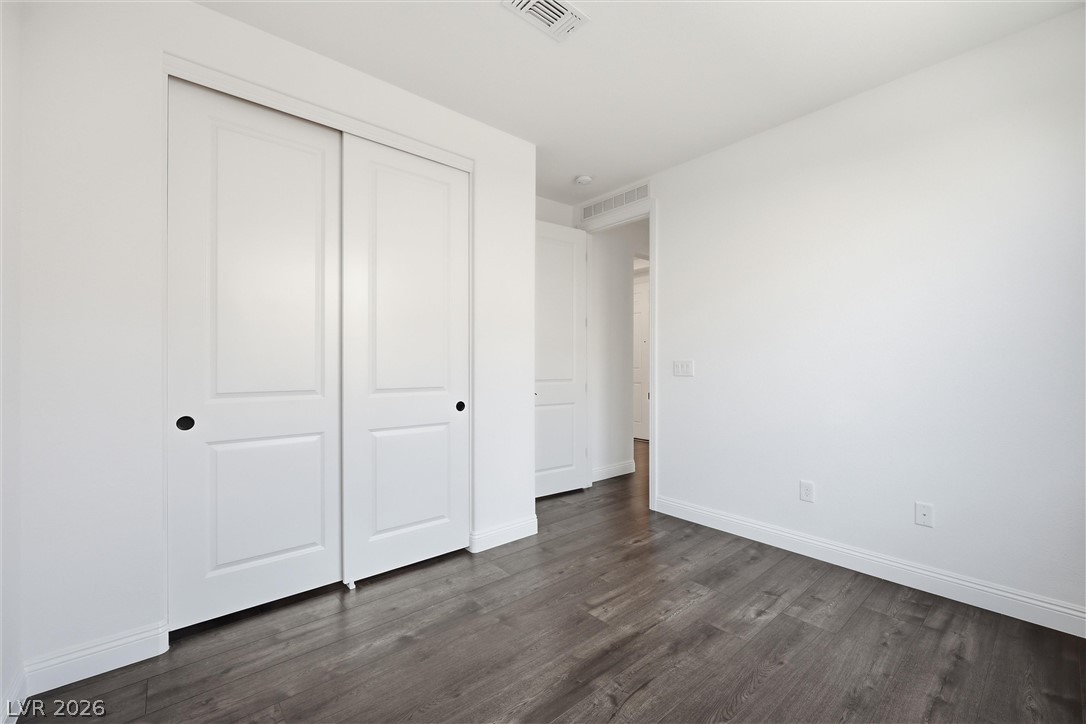 10899 Delparke Valley Avenue Las Vegas NV 89166
