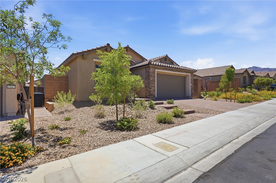 10899 Delparke Valley Avenue Las Vegas NV 89166