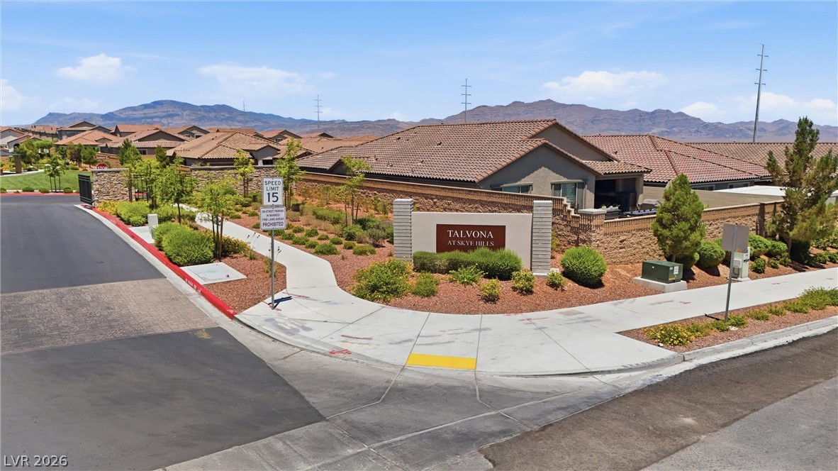 10899 Delparke Valley Avenue Las Vegas NV 89166