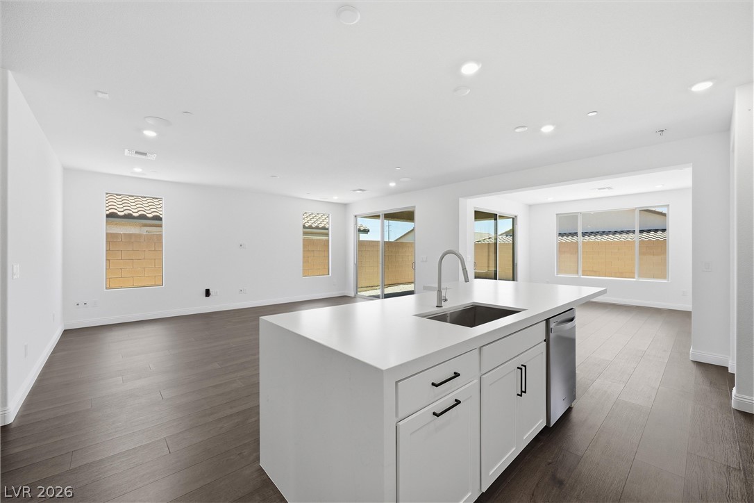 10899 Delparke Valley Avenue Las Vegas NV 89166