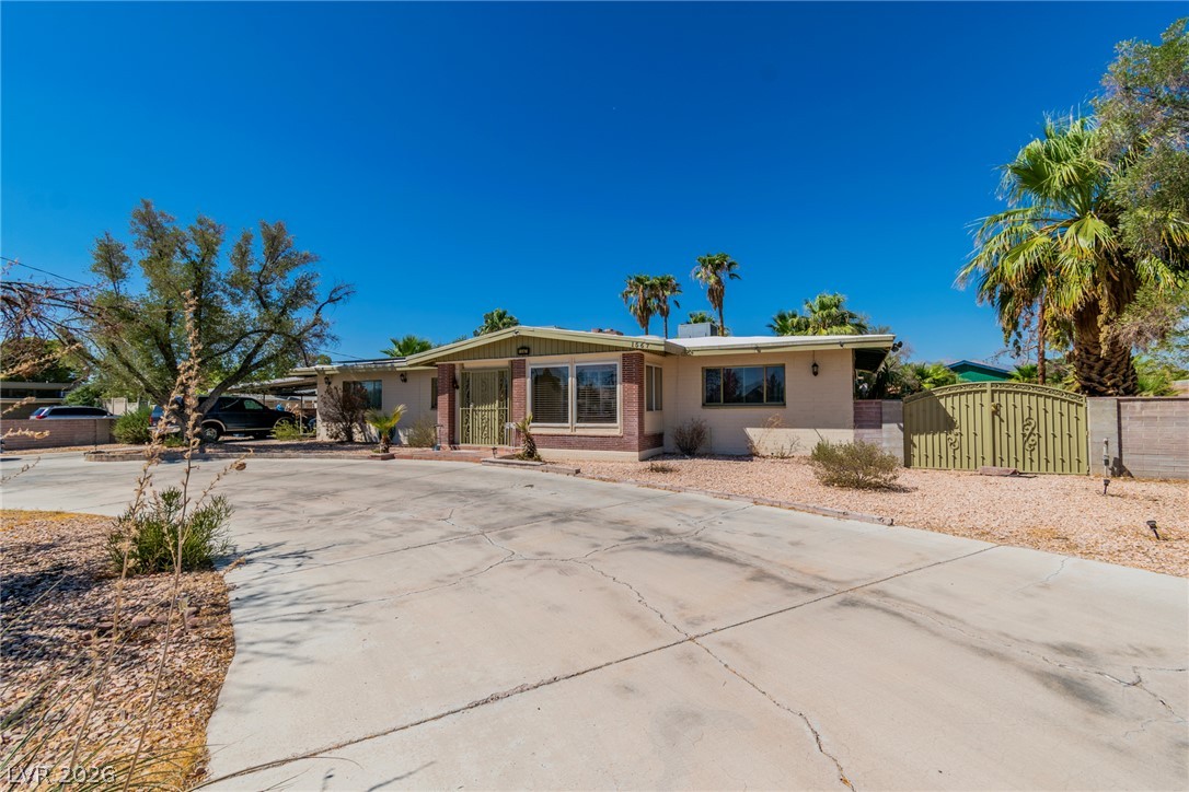 1567 Shadow Mountain Place Las Vegas NV 89108