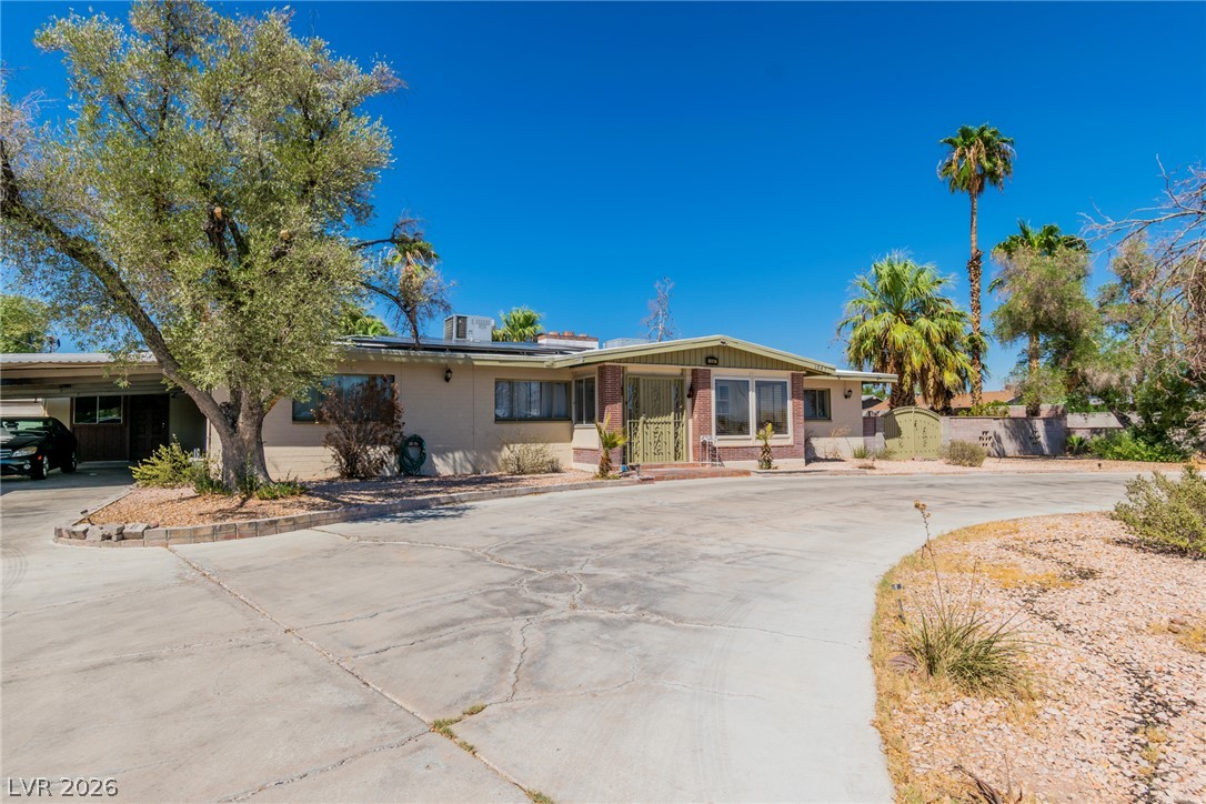1567 Shadow Mountain Place Las Vegas NV 89108