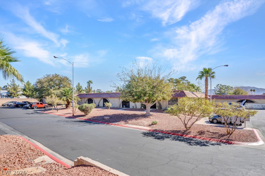833 Hedge Way 6 Las Vegas NV 89110