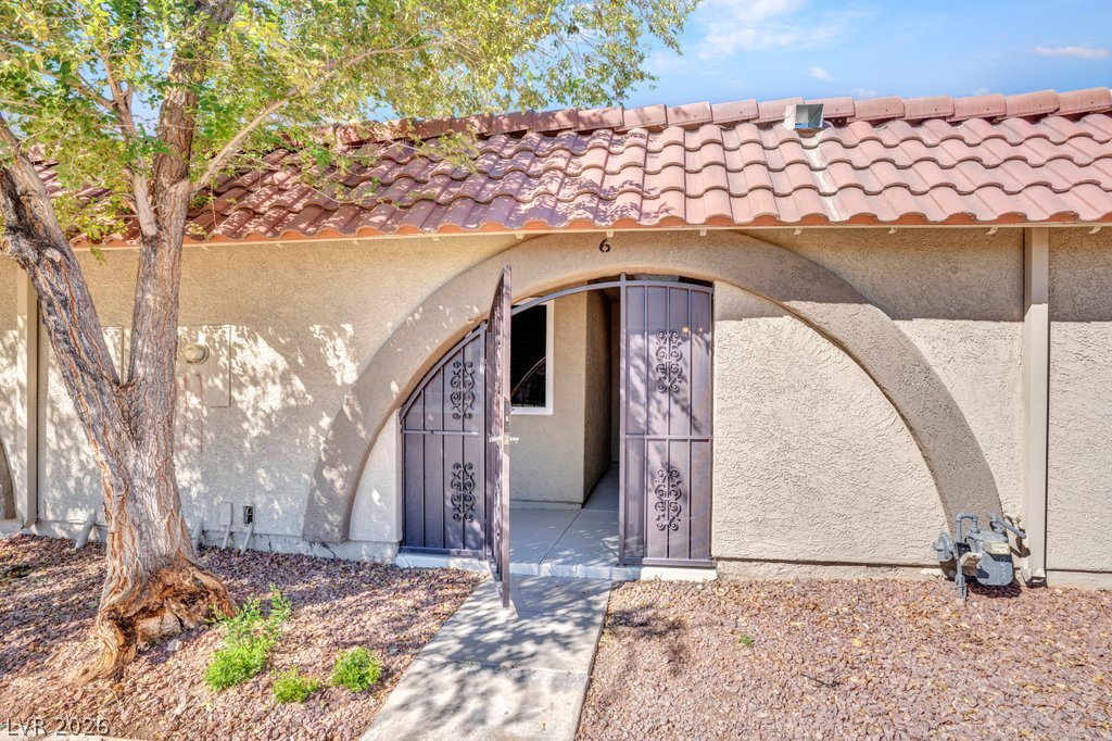833 Hedge Way 6 Las Vegas NV 89110