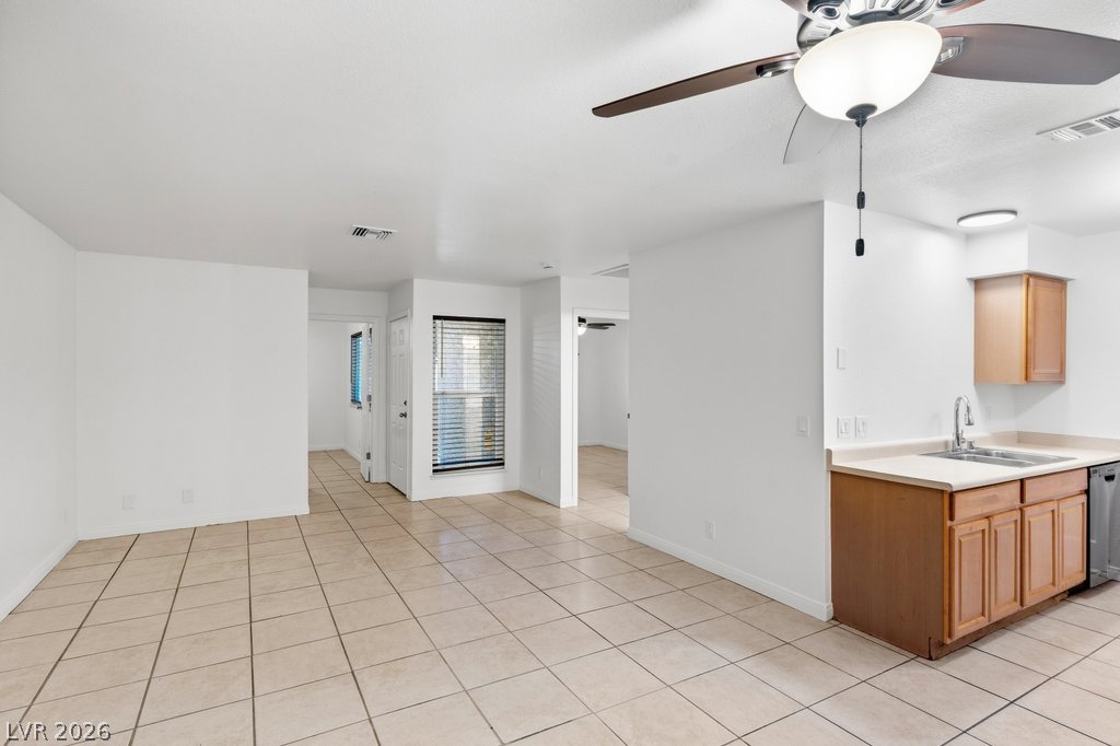 833 Hedge Way 6 Las Vegas NV 89110