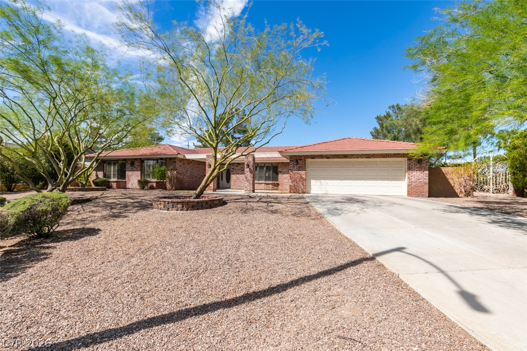 2246 Almart Circle Henderson NV 89014