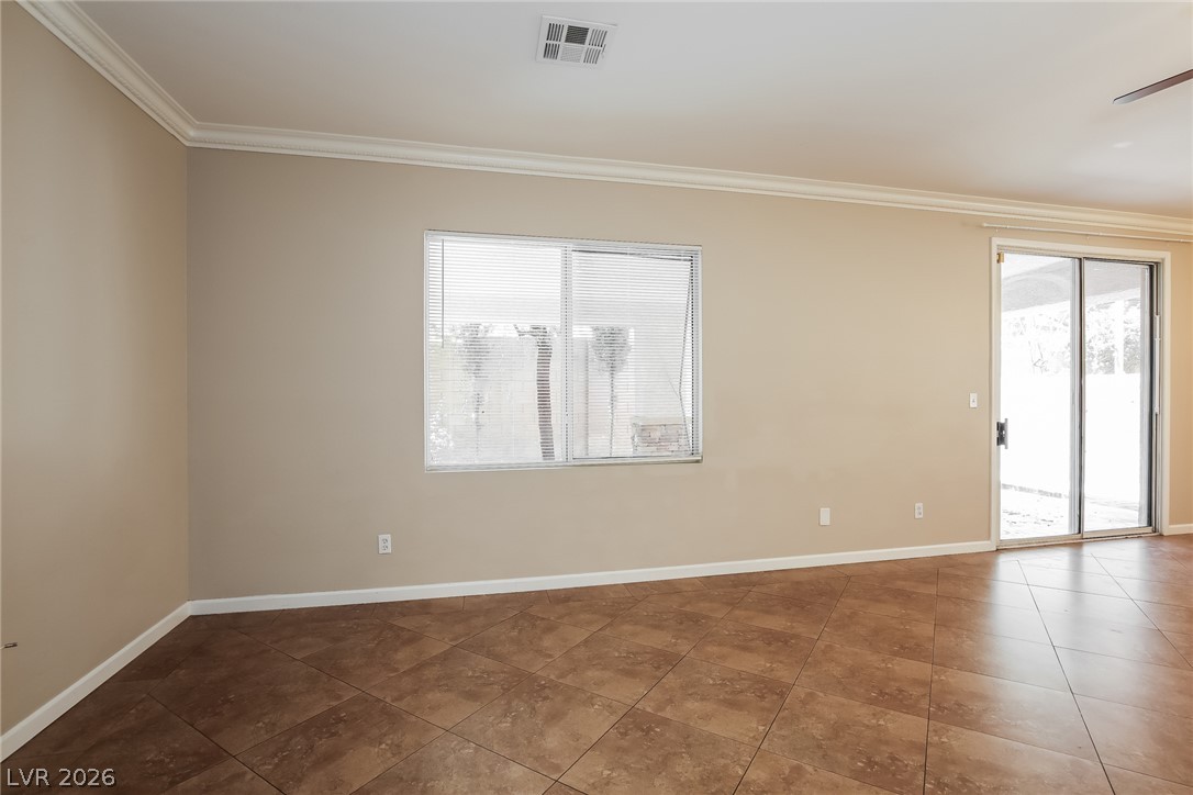 2617 Los Palos Street Las Vegas NV 89108
