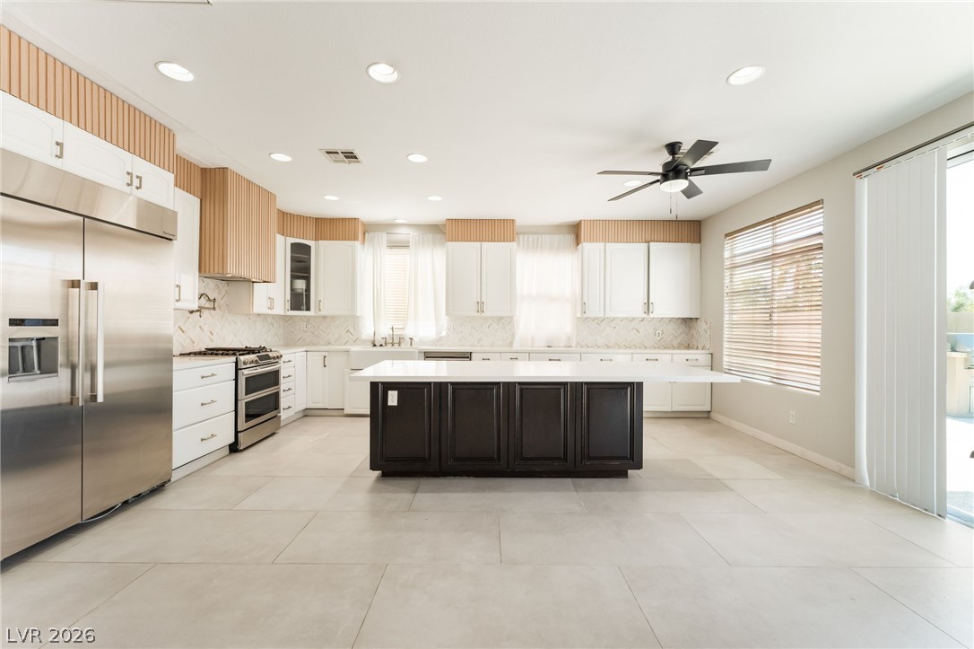 8225 Weeping Springs Avenue Las Vegas NV 89131