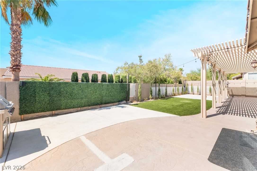 8225 Weeping Springs Avenue Las Vegas NV 89131