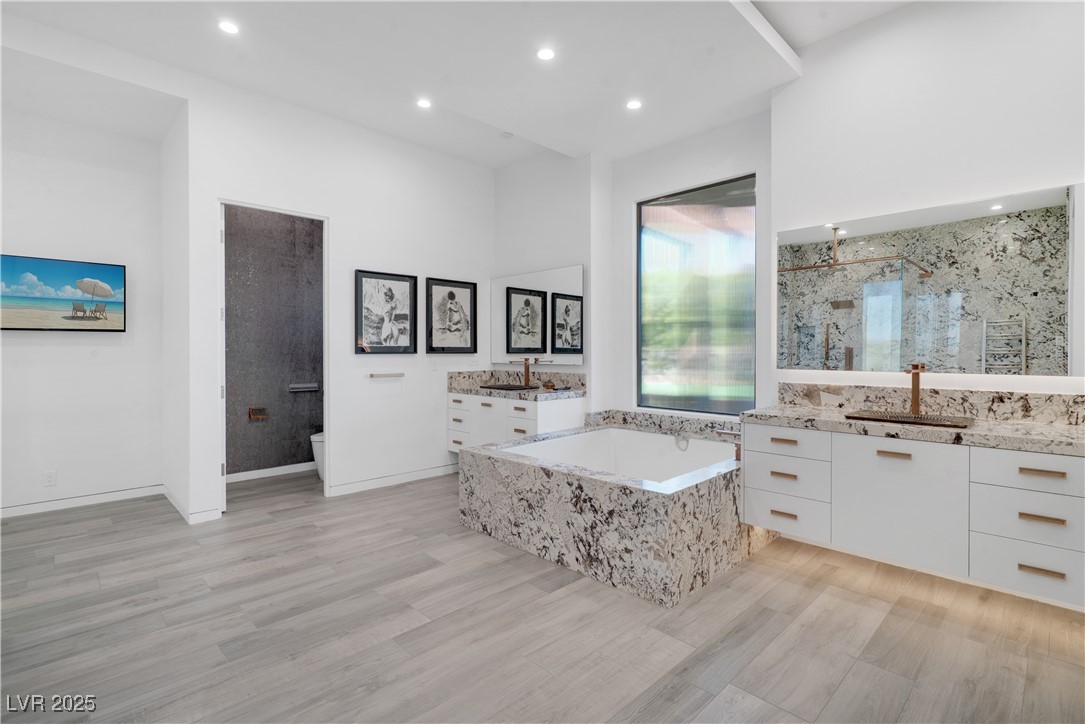 10 Ridge Blossom Road Las Vegas NV 89135