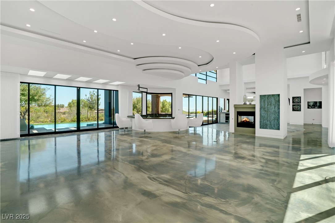 10 Ridge Blossom Road Las Vegas NV 89135