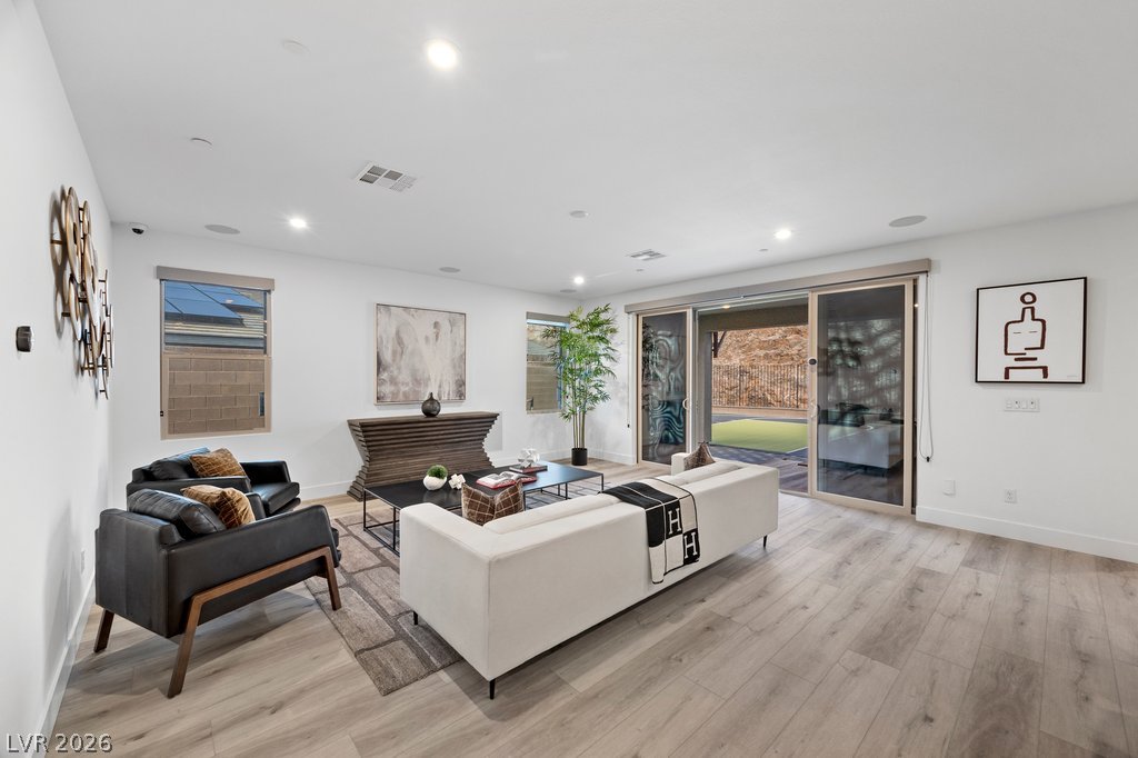 1944 Regal Bluff Drive Henderson NV 89052