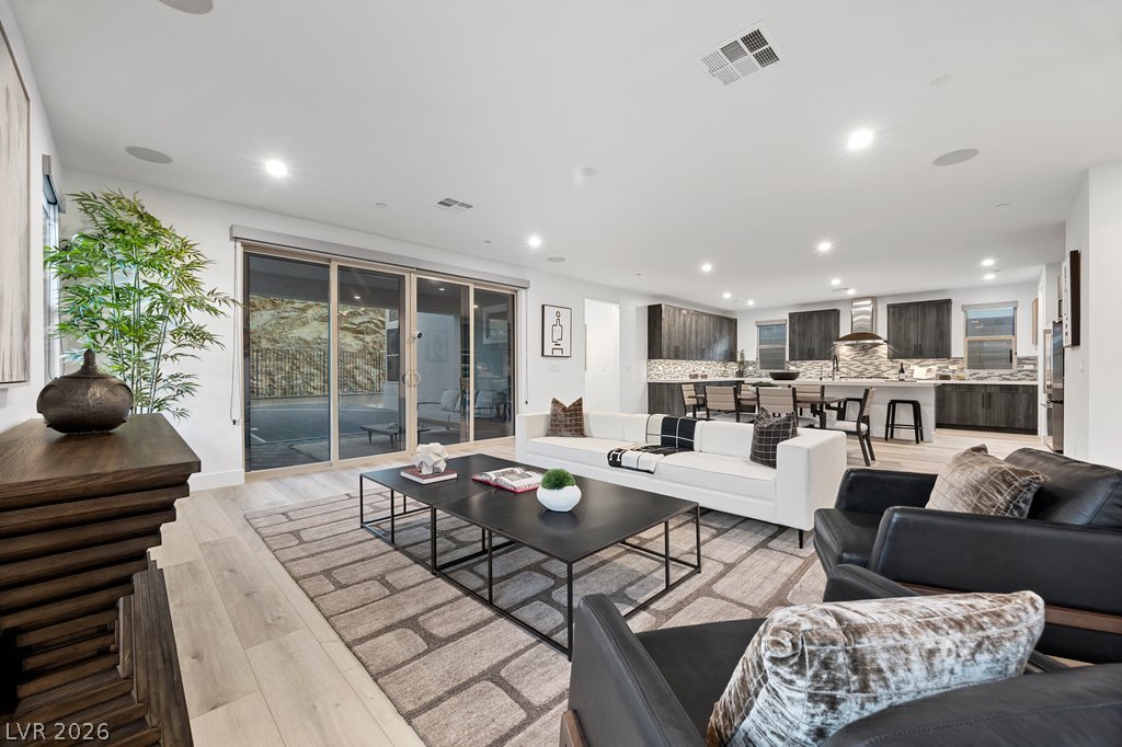 1944 Regal Bluff Drive Henderson NV 89052