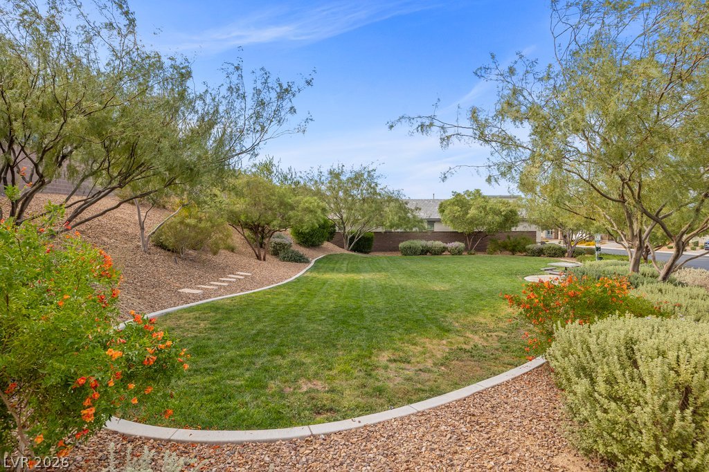 1944 Regal Bluff Drive Henderson NV 89052