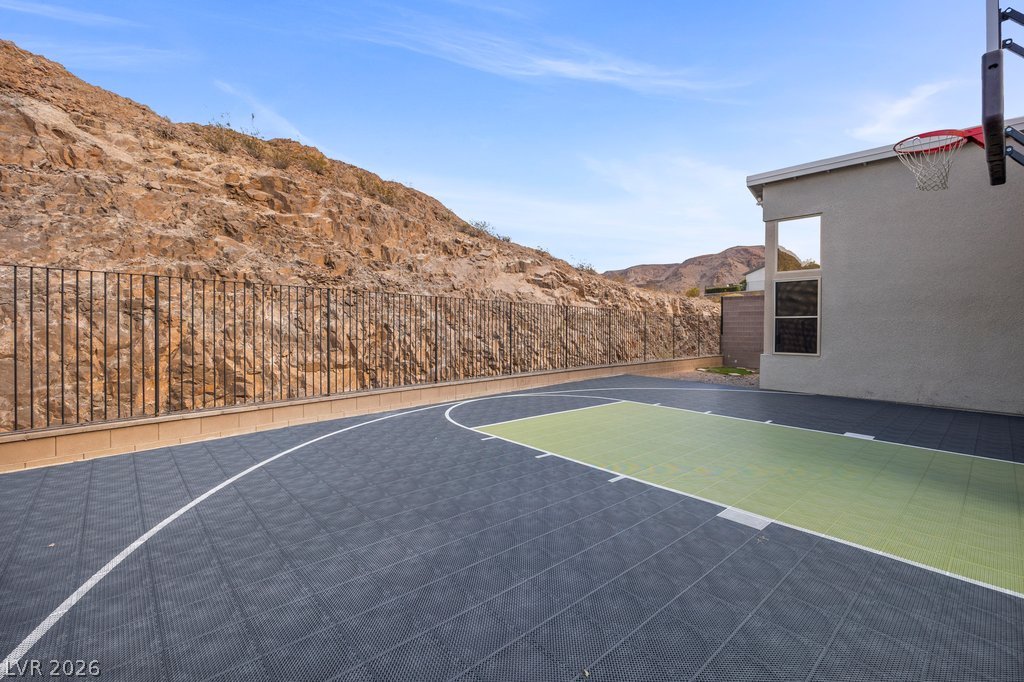 1944 Regal Bluff Drive Henderson NV 89052