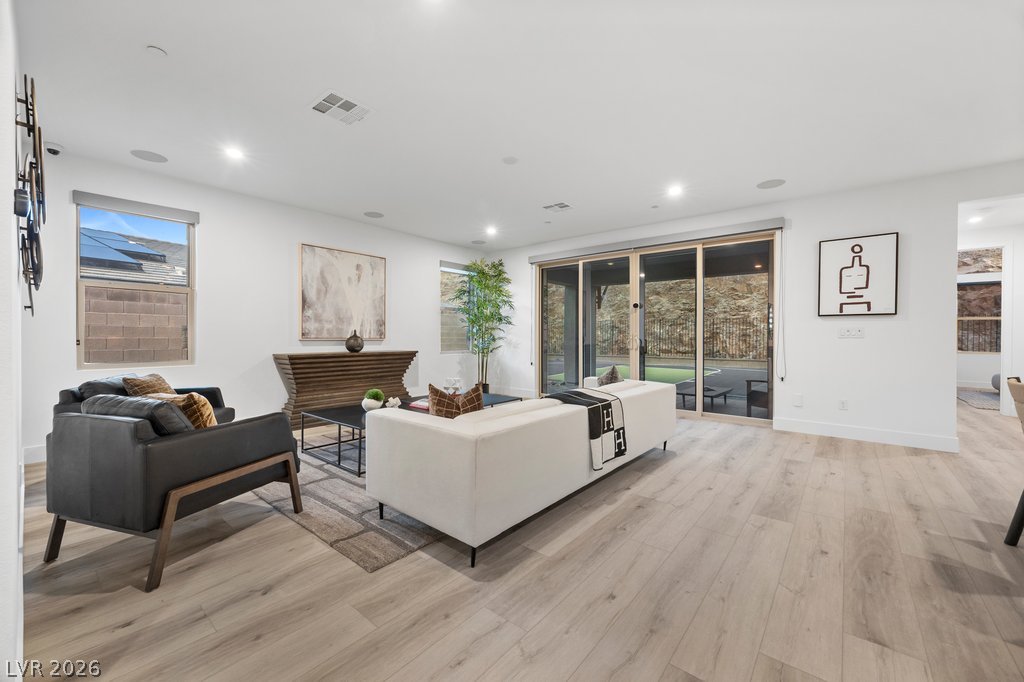 1944 Regal Bluff Drive Henderson NV 89052