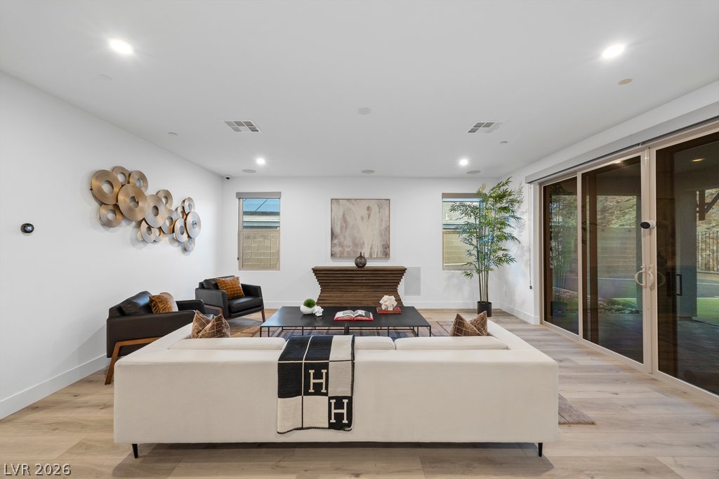 1944 Regal Bluff Drive Henderson NV 89052