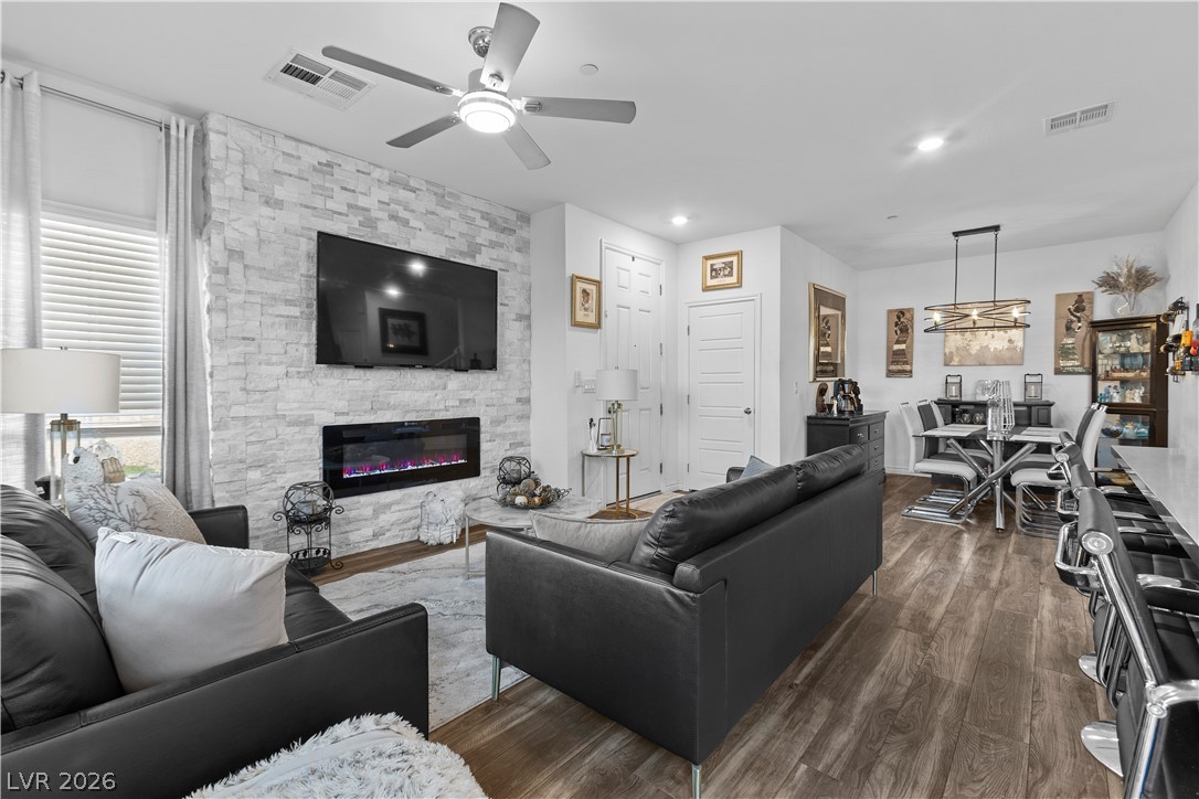 206 Callen Falls Avenue 1514 Henderson NV 89011